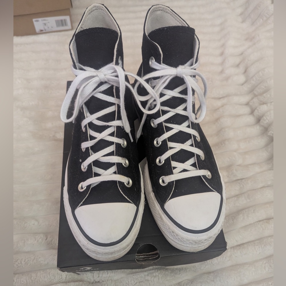 Chuck Taylor Platform Converse